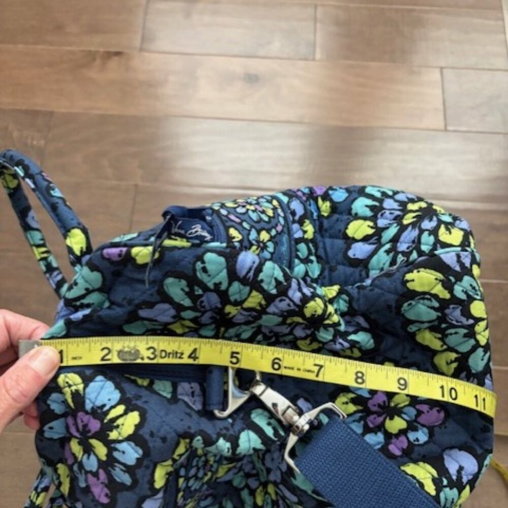 NWOT Vera Bradley Weekender Travel Bag Shoulder Strap Retired Indigo Pop - Picture 12 of 12